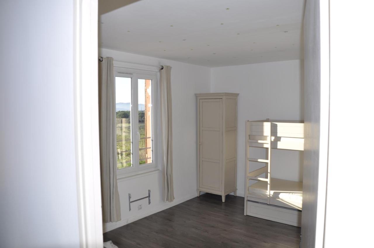 Le Gite Des Cinq Cepages Frejus Exterior photo